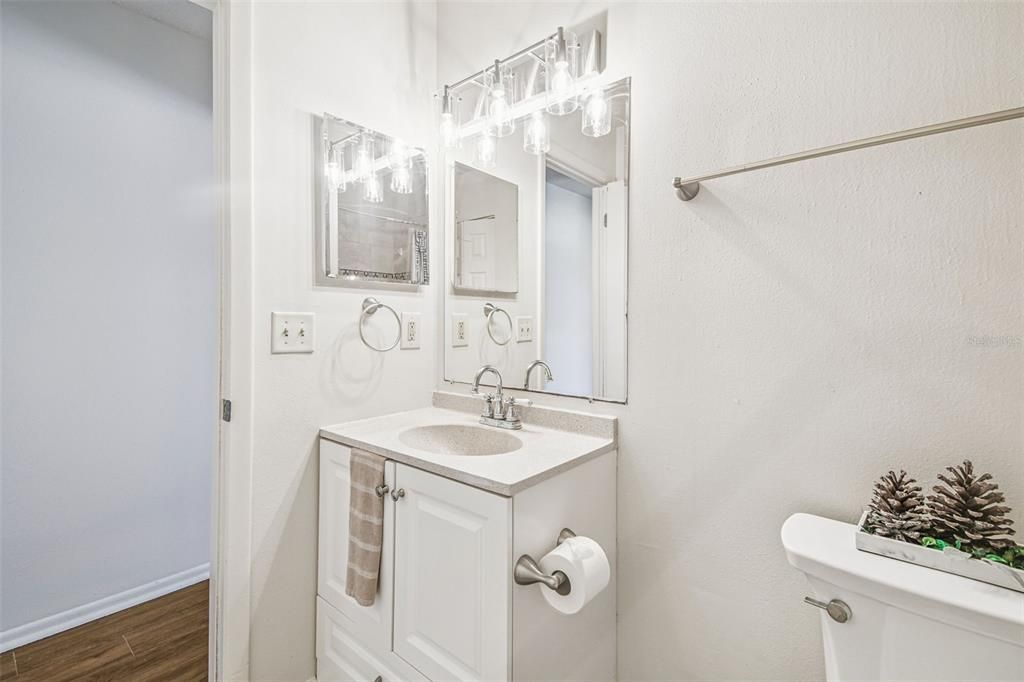 For Sale: $245,000 (3 beds, 2 baths, 1368 Square Feet)