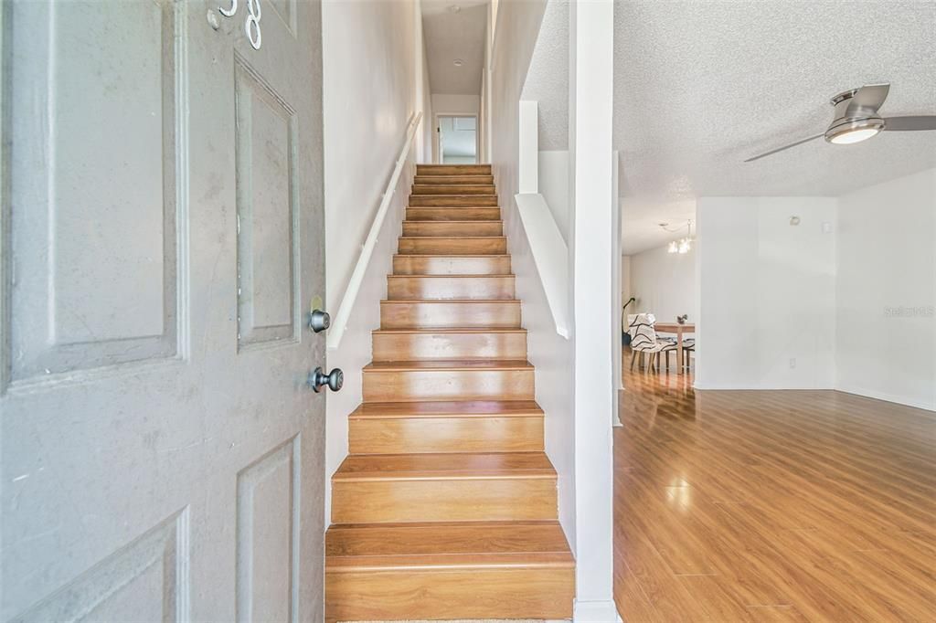 For Sale: $245,000 (3 beds, 2 baths, 1368 Square Feet)
