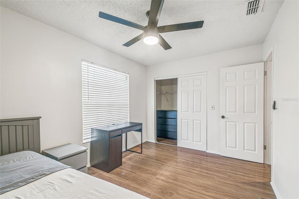 For Sale: $245,000 (3 beds, 2 baths, 1368 Square Feet)