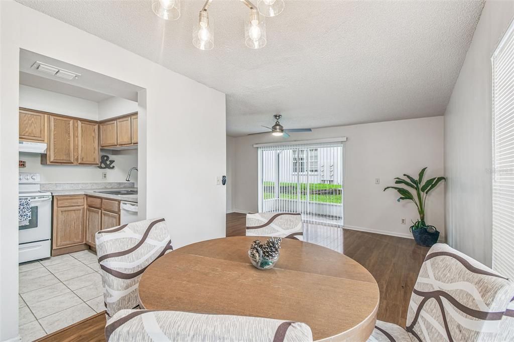 For Sale: $245,000 (3 beds, 2 baths, 1368 Square Feet)
