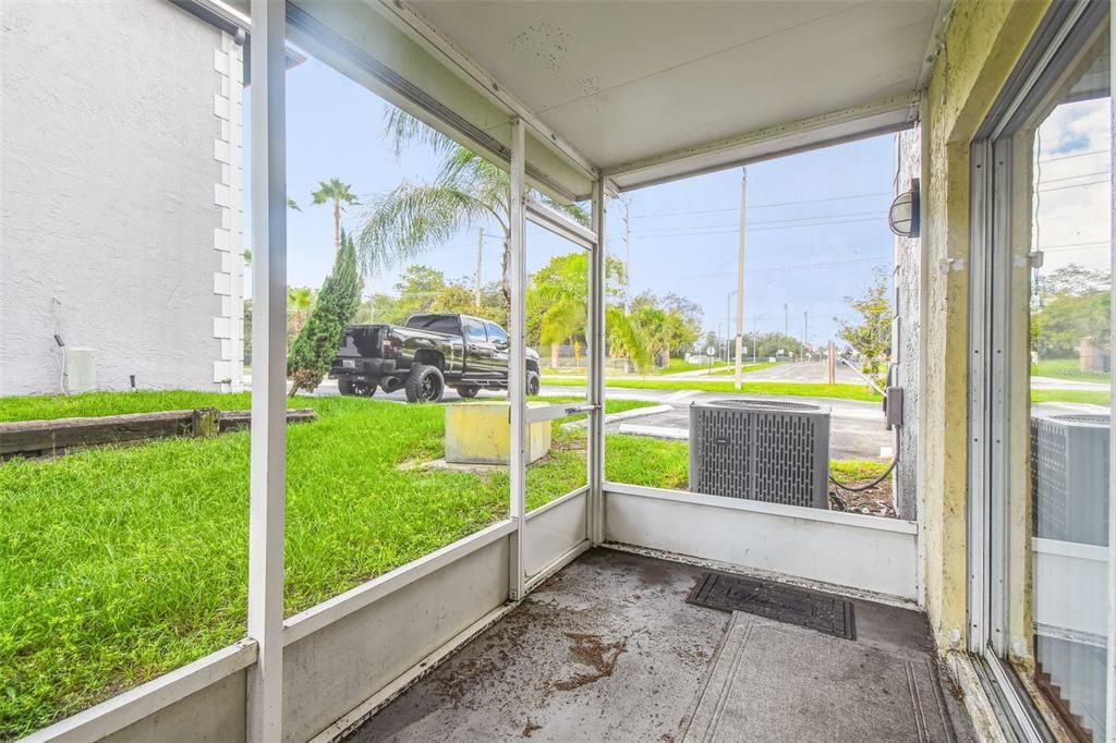 For Sale: $245,000 (3 beds, 2 baths, 1368 Square Feet)