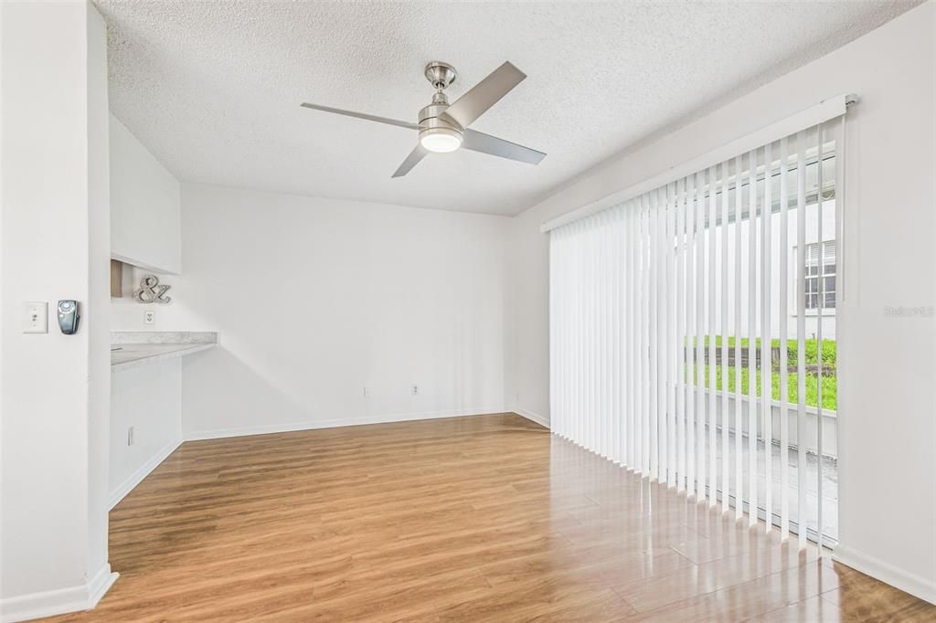 For Sale: $245,000 (3 beds, 2 baths, 1368 Square Feet)