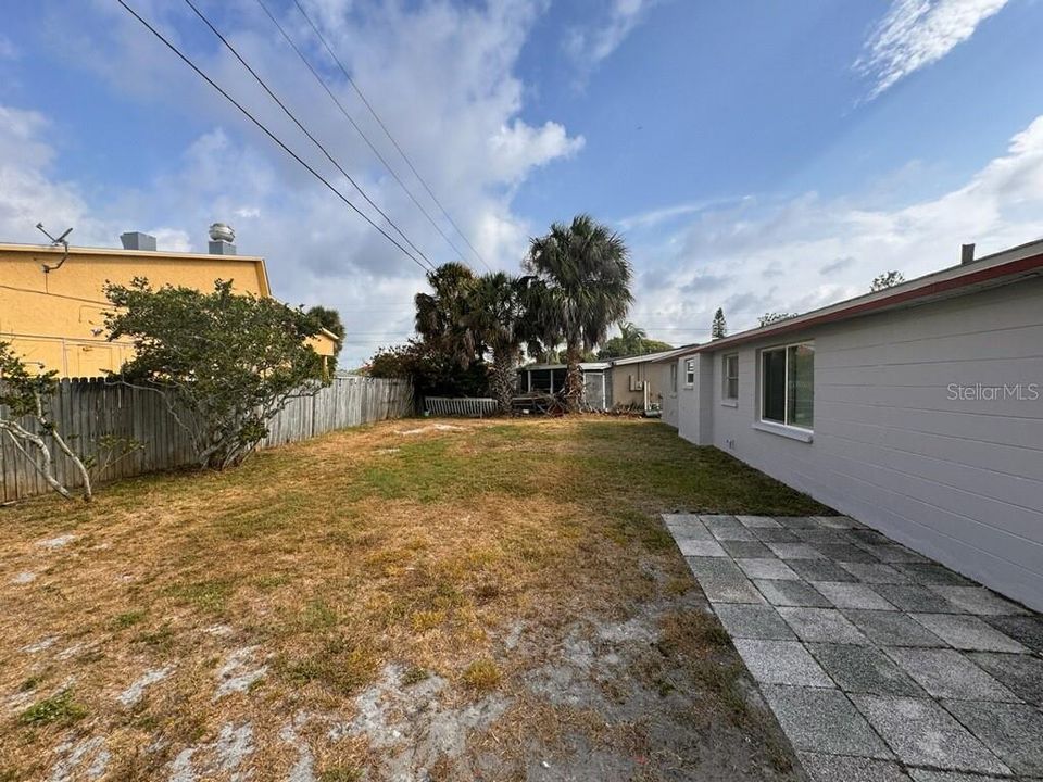 В аренду: $1,475 (2 спален, 1 ванн, 914 Квадратных фут)