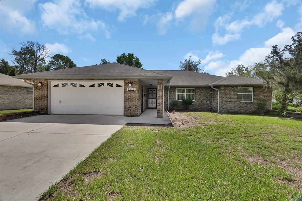 For Sale: $285,000 (2 beds, 2 baths, 1610 Square Feet)