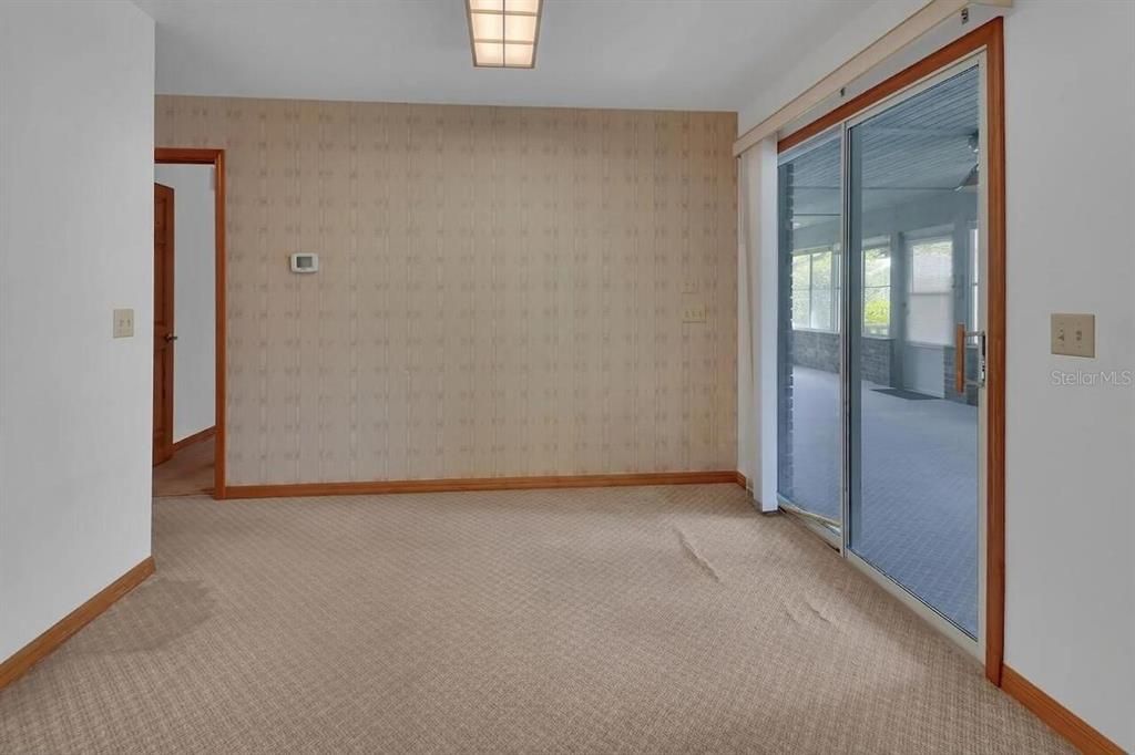 For Sale: $285,000 (2 beds, 2 baths, 1610 Square Feet)