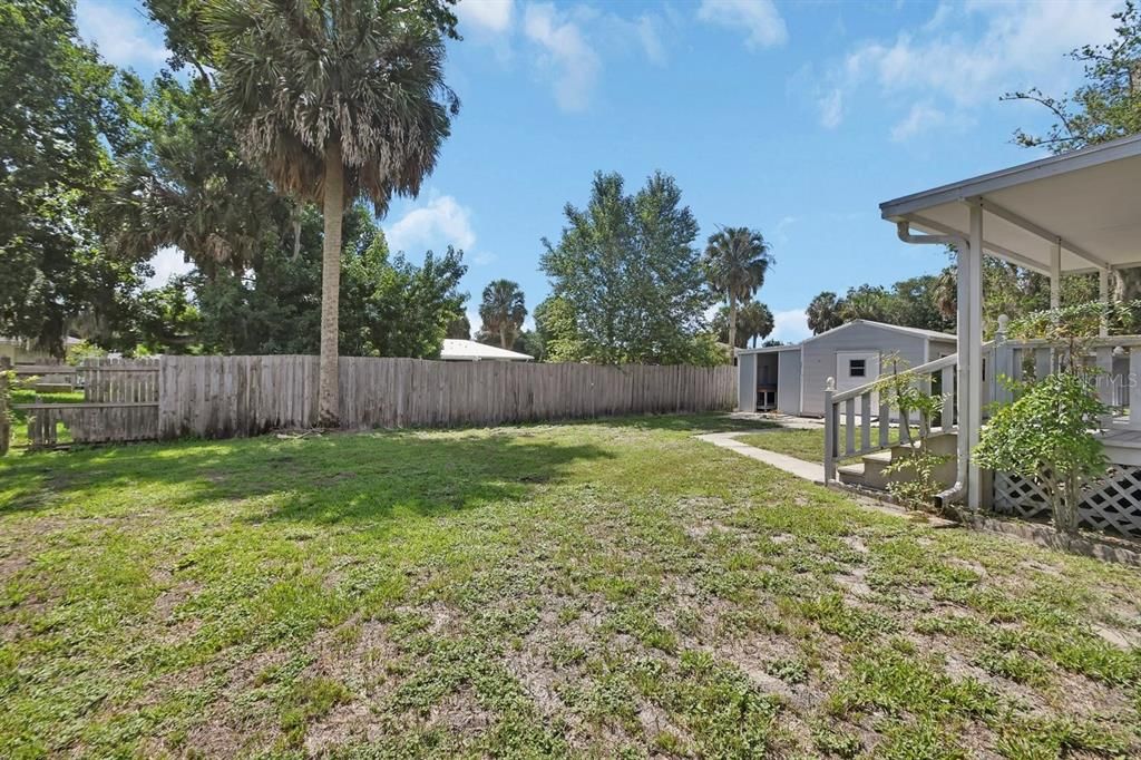For Sale: $285,000 (2 beds, 2 baths, 1610 Square Feet)