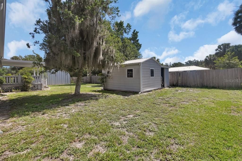 For Sale: $285,000 (2 beds, 2 baths, 1610 Square Feet)