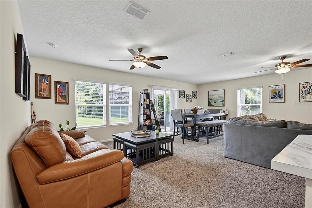 For Sale: $294,900 (3 beds, 2 baths, 1714 Square Feet)