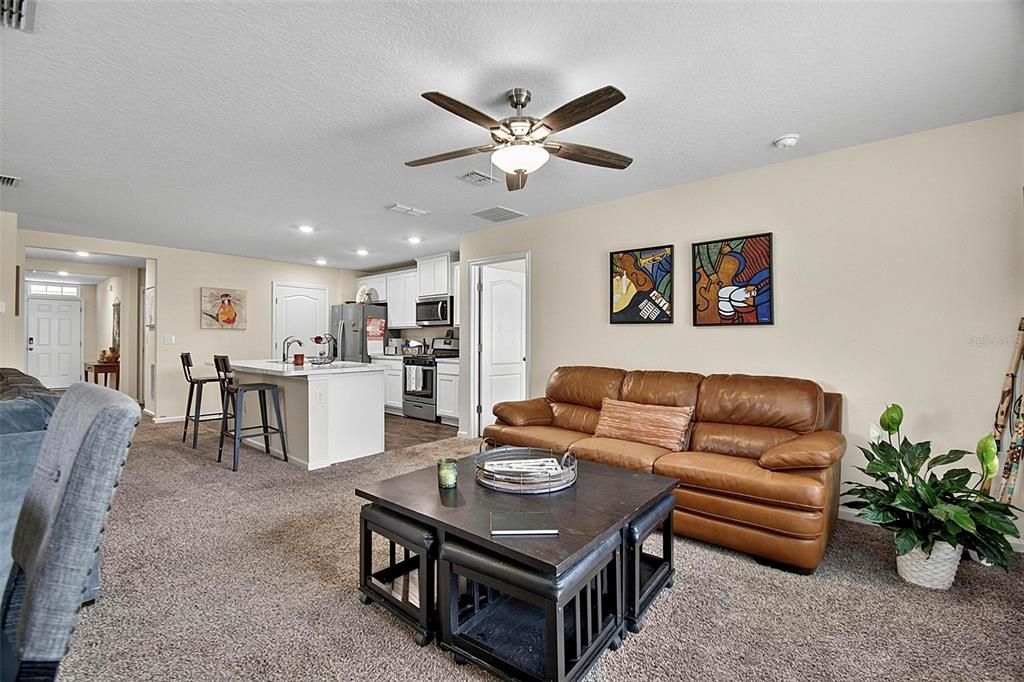 For Sale: $294,900 (3 beds, 2 baths, 1714 Square Feet)