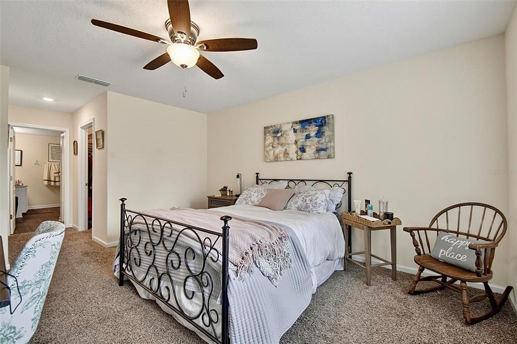 For Sale: $294,900 (3 beds, 2 baths, 1714 Square Feet)