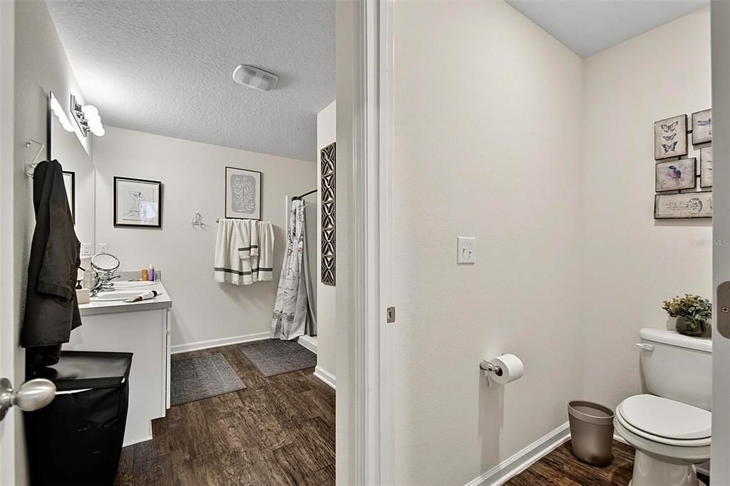 For Sale: $294,900 (3 beds, 2 baths, 1714 Square Feet)