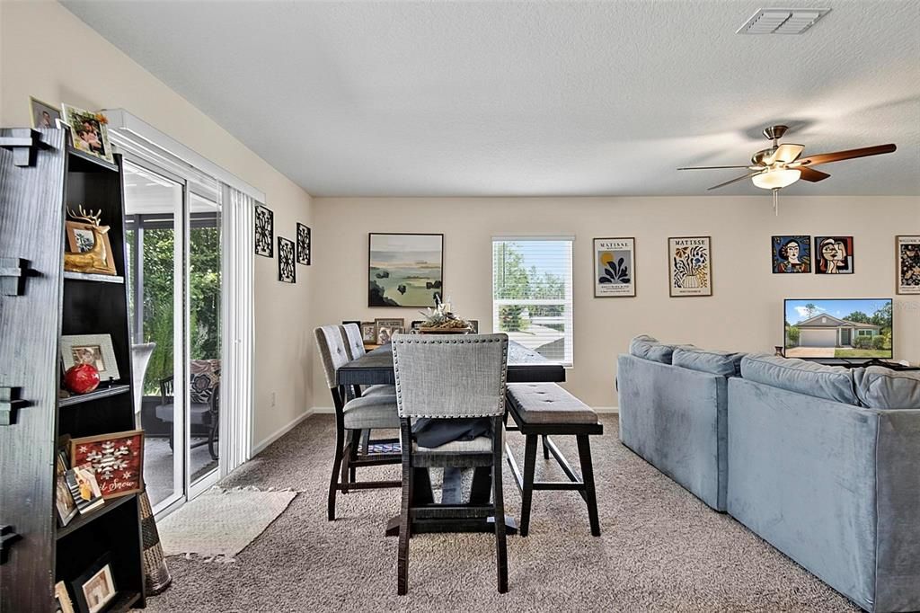 For Sale: $294,900 (3 beds, 2 baths, 1714 Square Feet)