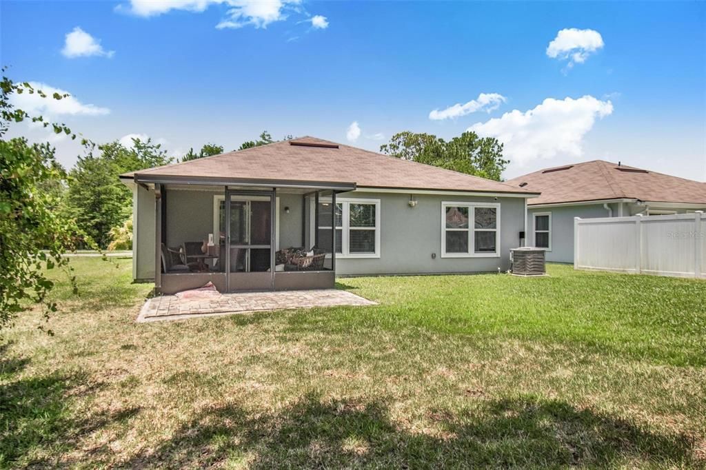 For Sale: $294,900 (3 beds, 2 baths, 1714 Square Feet)