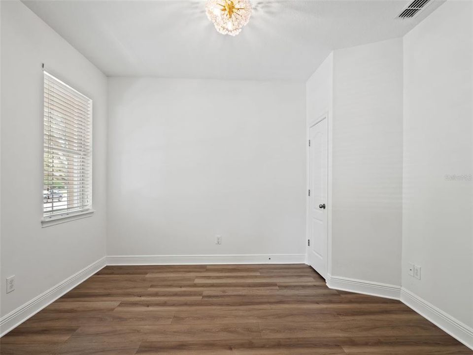 For Sale: $724,900 (5 beds, 3 baths, 2618 Square Feet)