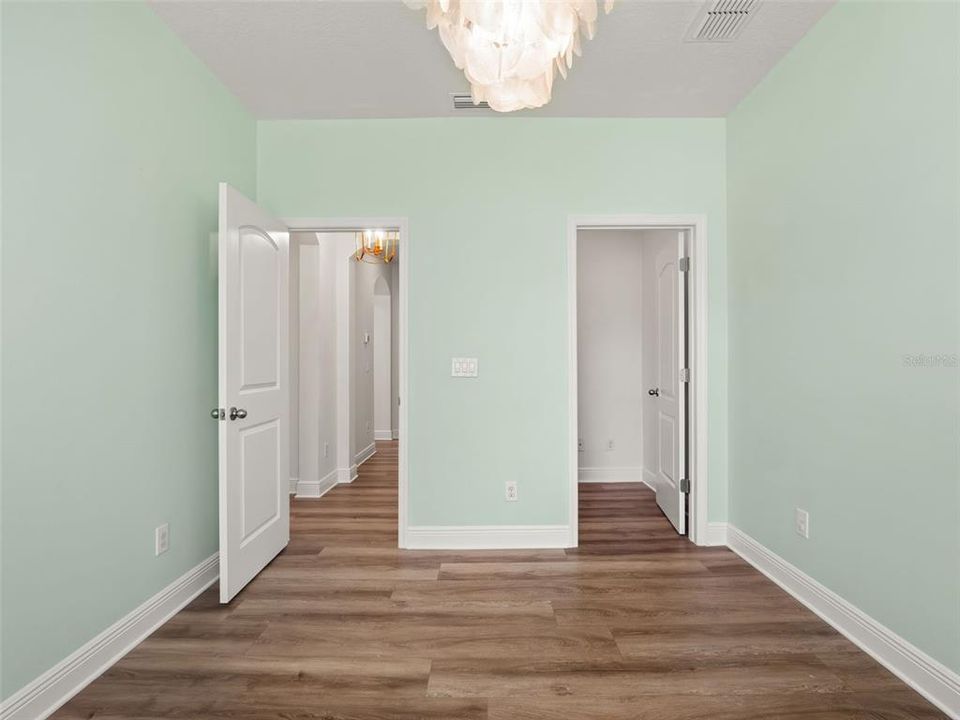For Sale: $724,900 (5 beds, 3 baths, 2618 Square Feet)