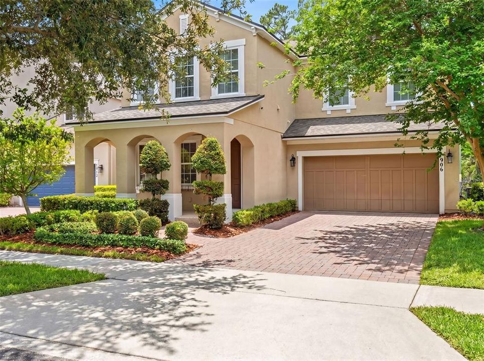 For Sale: $724,900 (5 beds, 3 baths, 2618 Square Feet)