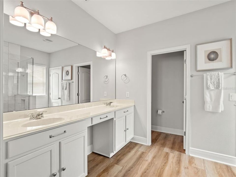 For Sale: $724,900 (5 beds, 3 baths, 2618 Square Feet)