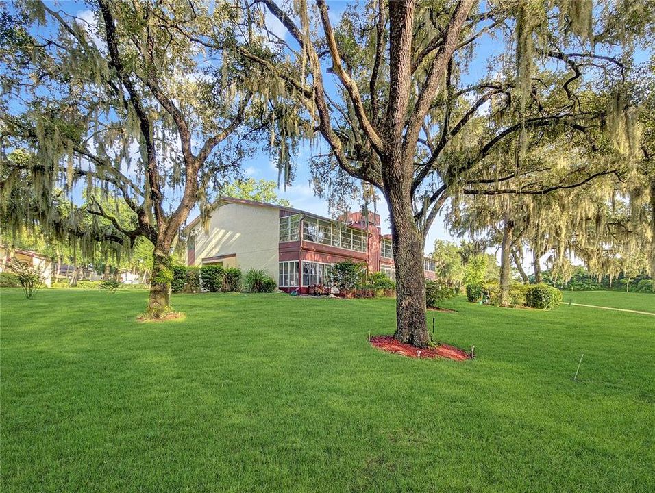 For Sale: $139,000 (2 beds, 1 baths, 1054 Square Feet)