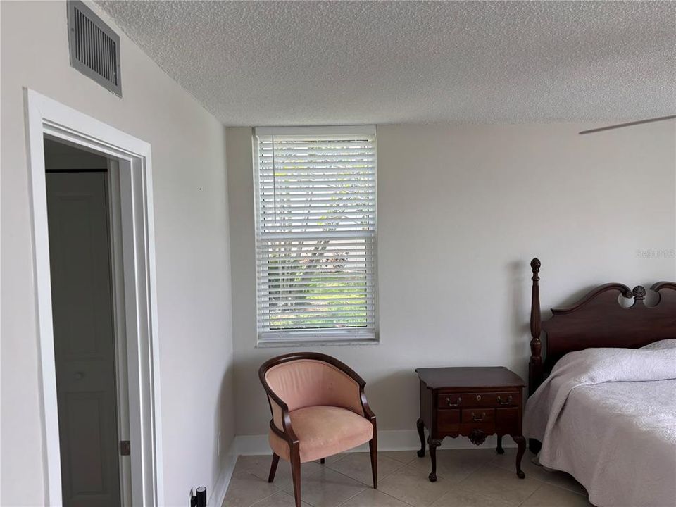 For Rent: $2,500 (2 beds, 2 baths, 1110 Square Feet)
