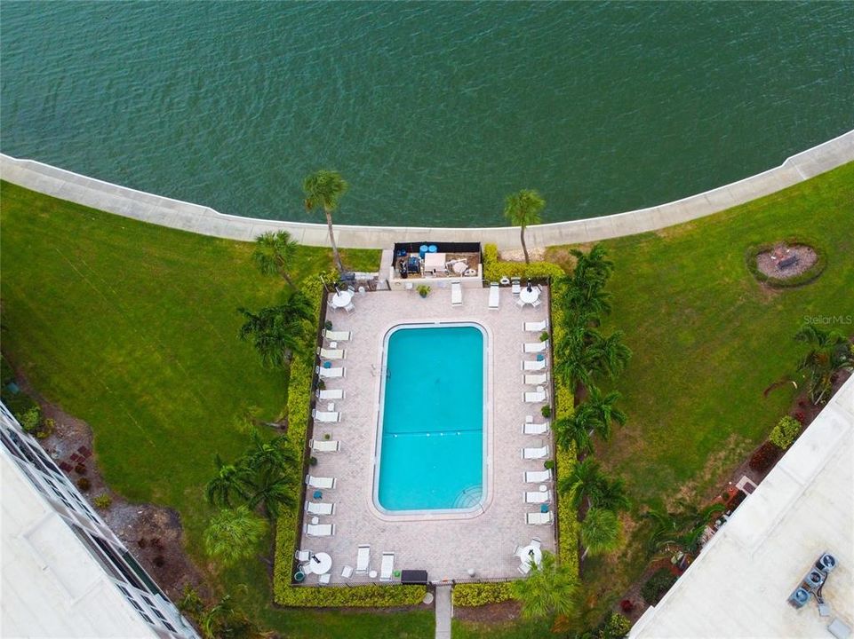 For Rent: $2,500 (2 beds, 2 baths, 1110 Square Feet)