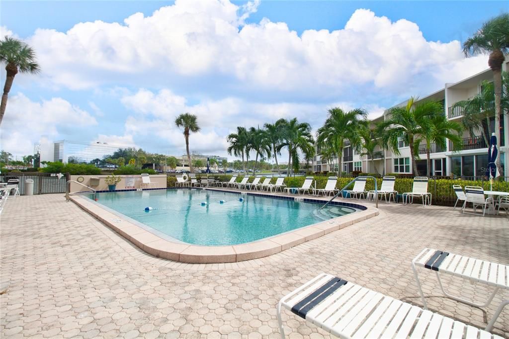 For Rent: $2,500 (2 beds, 2 baths, 1110 Square Feet)