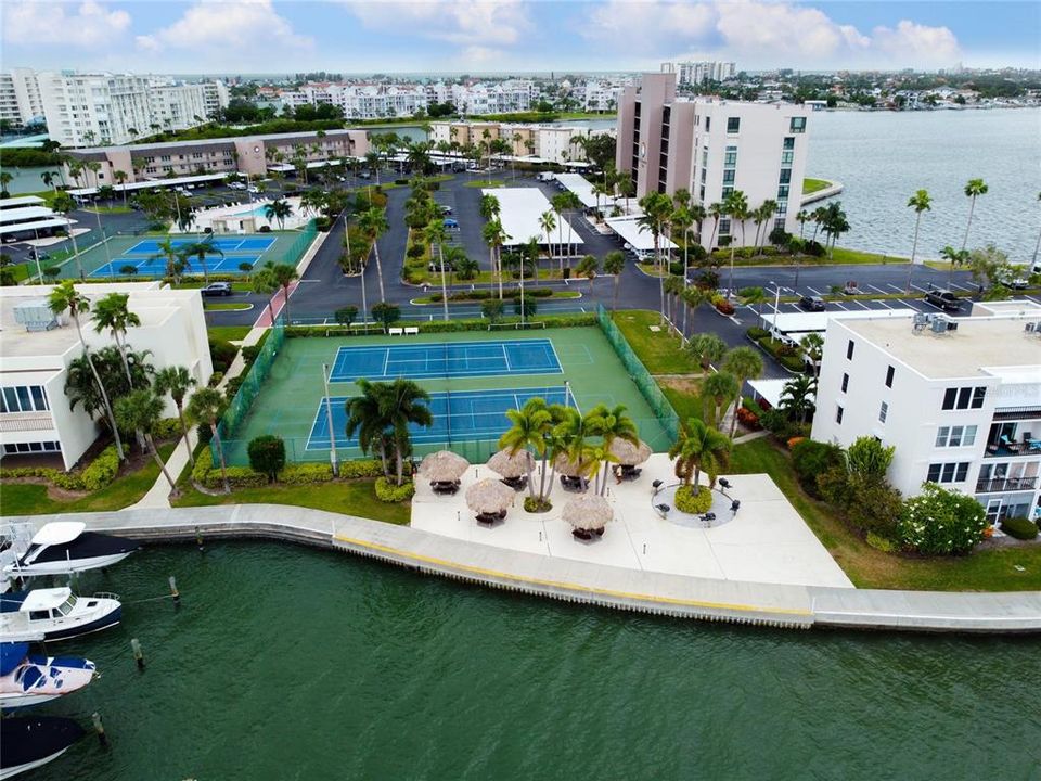 For Rent: $2,500 (2 beds, 2 baths, 1110 Square Feet)