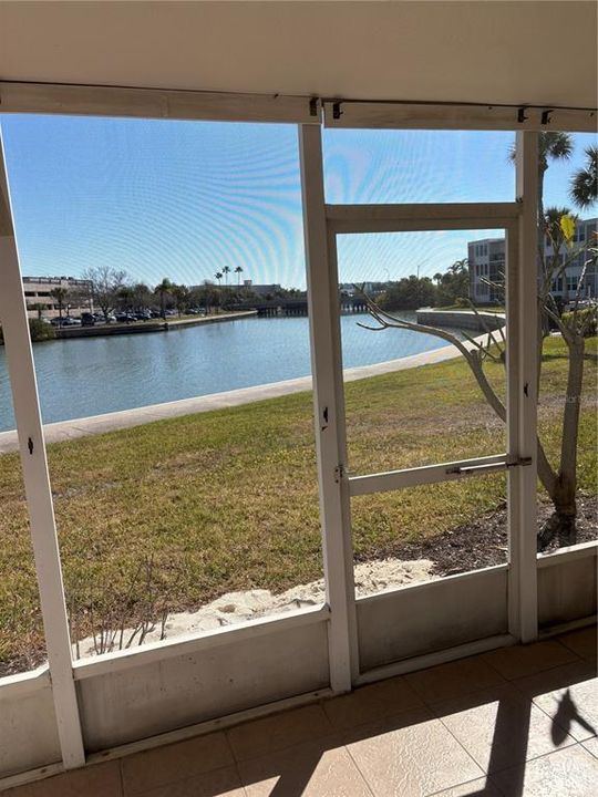 For Rent: $2,500 (2 beds, 2 baths, 1110 Square Feet)