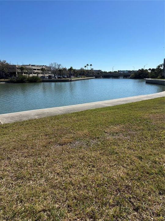 For Rent: $2,500 (2 beds, 2 baths, 1110 Square Feet)
