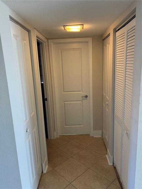 For Rent: $2,500 (2 beds, 2 baths, 1110 Square Feet)
