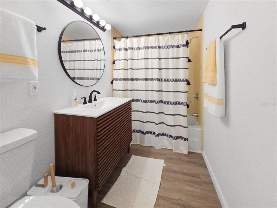 В аренду: $1,100 (1 спален, 1 ванн, 822 Квадратных фут)