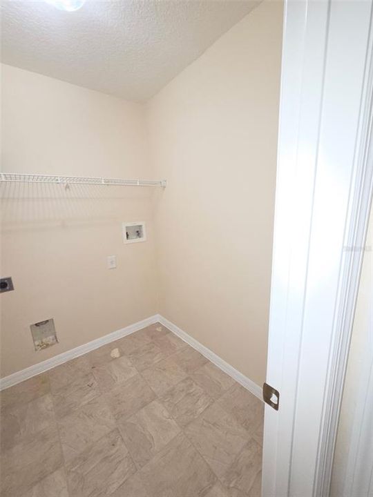 For Rent: $1,750 (3 beds, 2 baths, 1442 Square Feet)