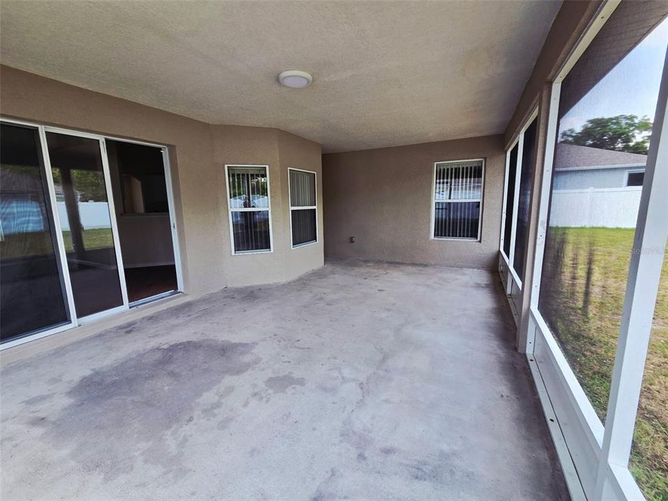For Rent: $1,750 (3 beds, 2 baths, 1442 Square Feet)