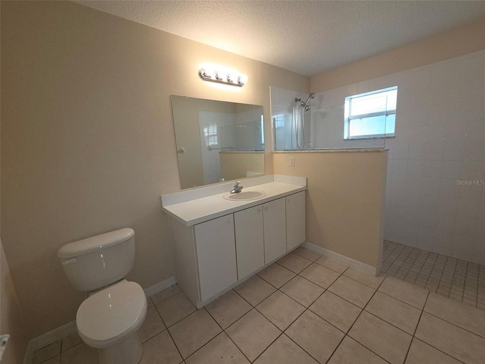 For Rent: $1,750 (3 beds, 2 baths, 1442 Square Feet)
