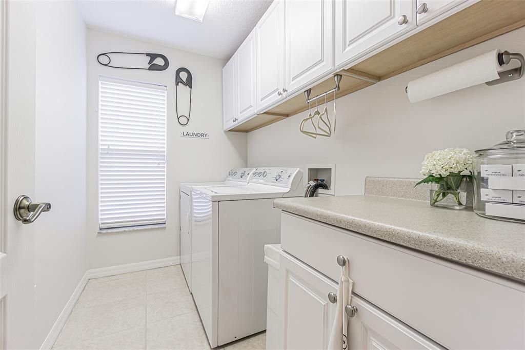 For Sale: $939,000 (4 beds, 4 baths, 3538 Square Feet)