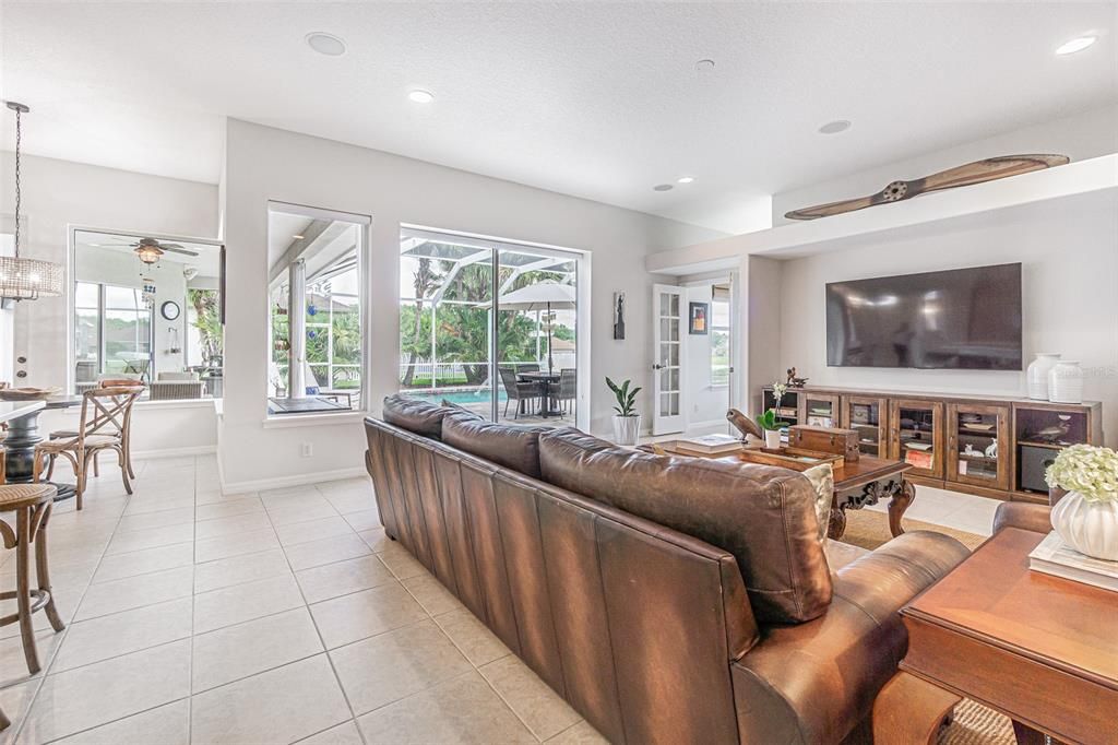 For Sale: $939,000 (4 beds, 4 baths, 3538 Square Feet)
