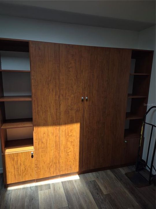 For Rent: $3,595 (3 beds, 2 baths, 2034 Square Feet)