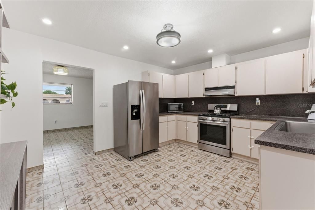 En Venta: $950,000 (8 camas, 0 baños, 3188 Pies cuadrados)