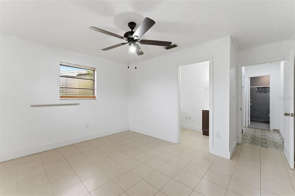 En Venta: $950,000 (8 camas, 0 baños, 3188 Pies cuadrados)