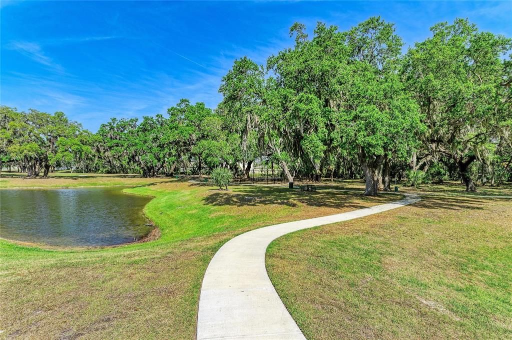 For Sale: $525,000 (4 beds, 3 baths, 2550 Square Feet)