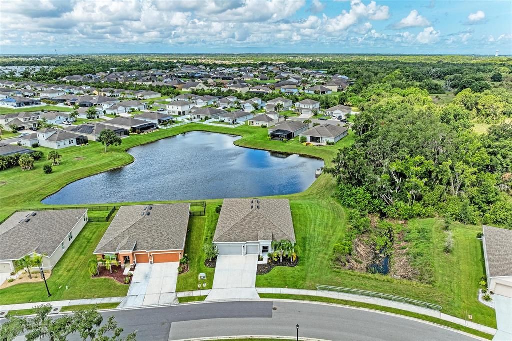 For Sale: $525,000 (4 beds, 3 baths, 2550 Square Feet)