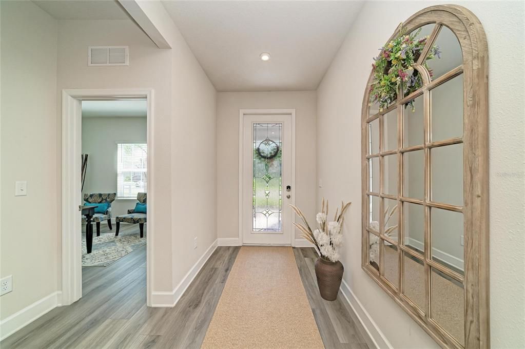For Sale: $525,000 (4 beds, 3 baths, 2550 Square Feet)