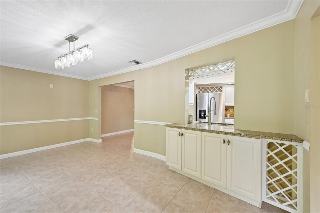 На продажу: $499,900 (3 спален, 2 ванн, 2155 Квадратных фут)