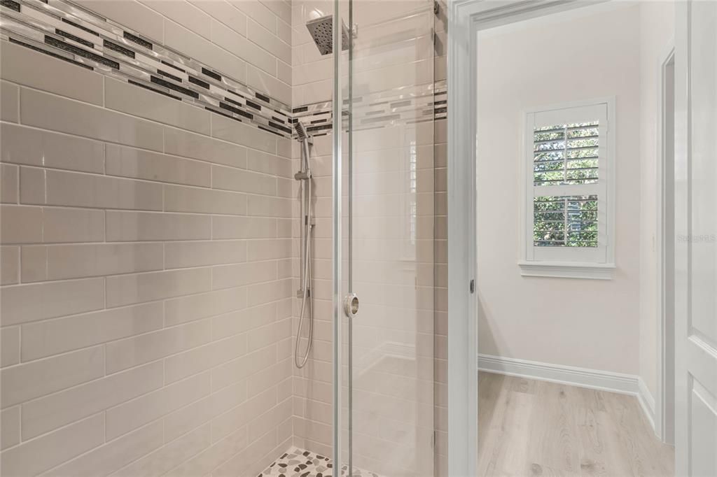 For Rent: $4,800 (4 beds, 3 baths, 3605 Square Feet)