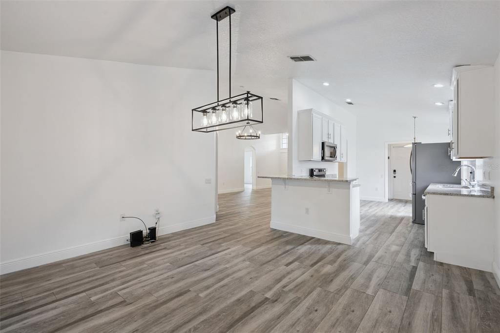 For Sale: $490,000 (3 beds, 2 baths, 1650 Square Feet)