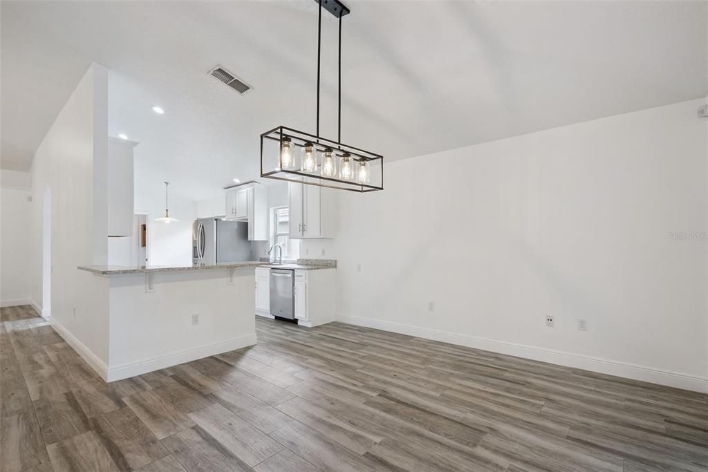 For Sale: $490,000 (3 beds, 2 baths, 1650 Square Feet)