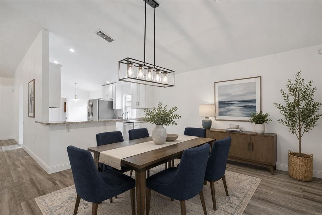 For Sale: $490,000 (3 beds, 2 baths, 1650 Square Feet)