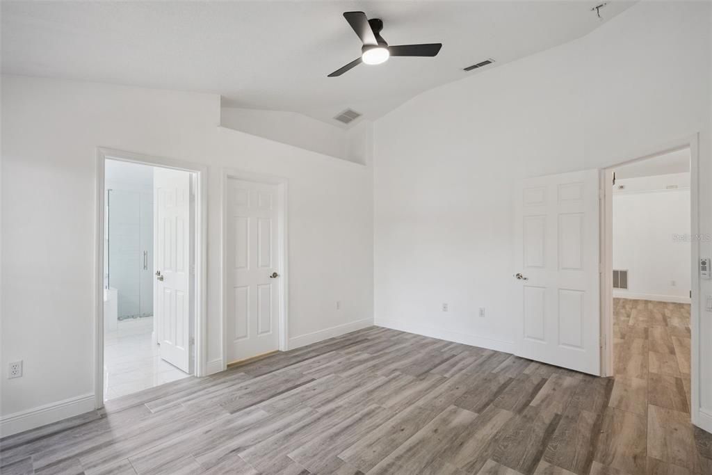 For Sale: $490,000 (3 beds, 2 baths, 1650 Square Feet)