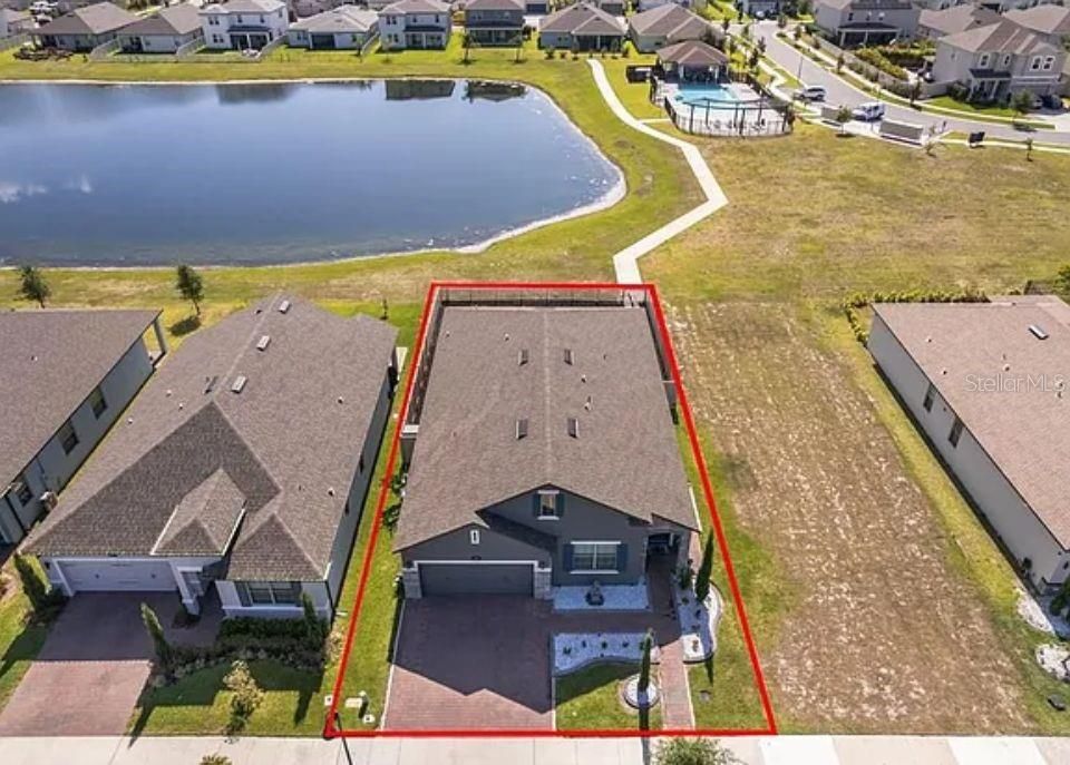 For Rent: $2,800 (4 beds, 2 baths, 2112 Square Feet)