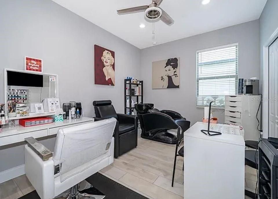 For Rent: $2,800 (4 beds, 2 baths, 2112 Square Feet)