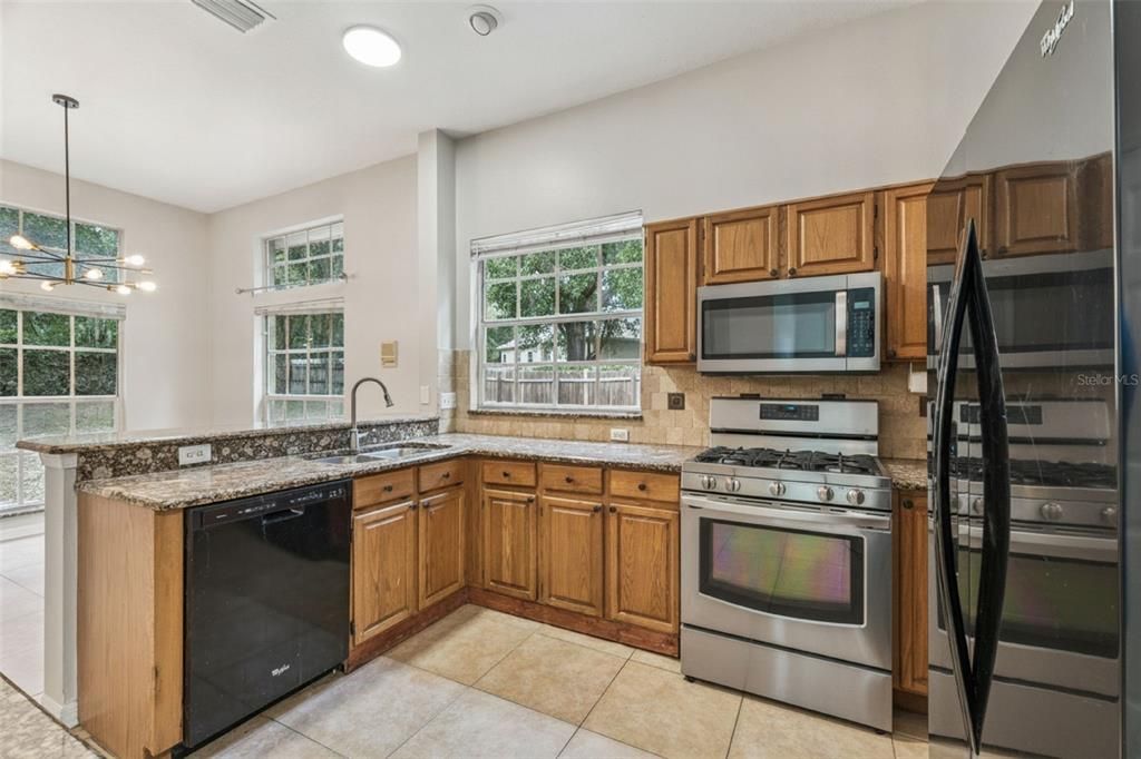Active With Contract: $598,800 (5 beds, 3 baths, 3203 Square Feet)